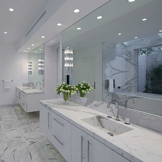 La Mesa Bathroom by Modul Marble